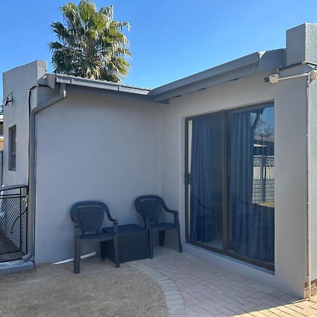 Villa La Sola B&B And Self-Catering Boksburg Εξωτερικό φωτογραφία
